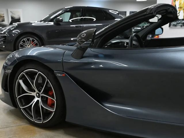 McLaren 720S Spider