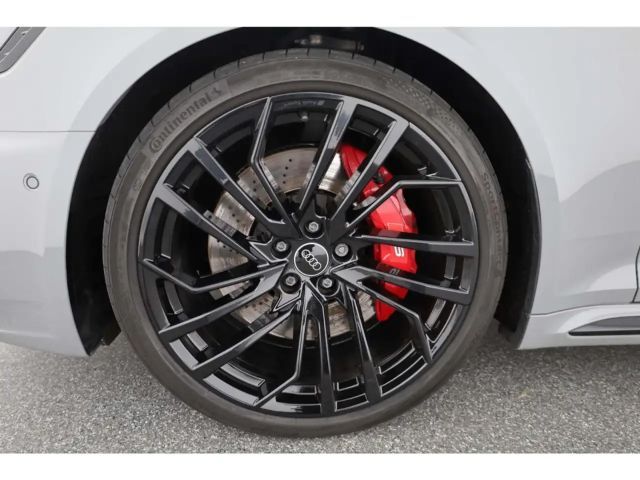 Audi RS4 Avant Quattro