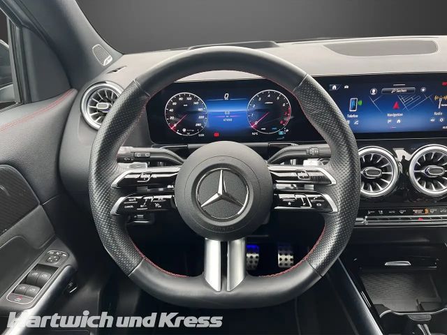 Mercedes-Benz GLA 220 4MATIC AMG Line