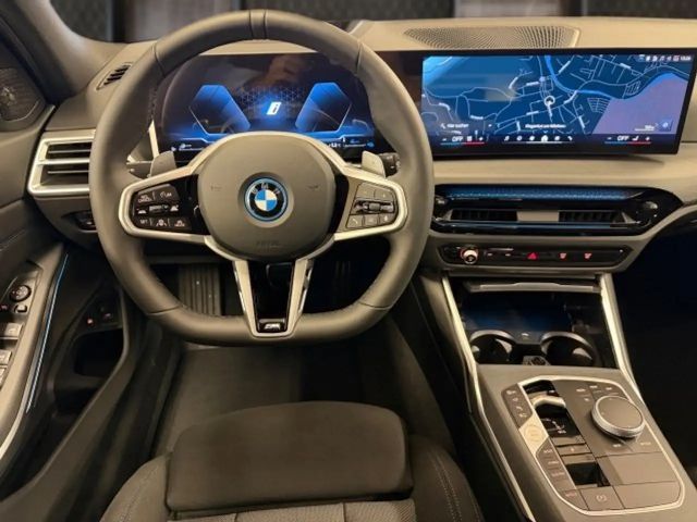 BMW 330 330e Touring xDrive