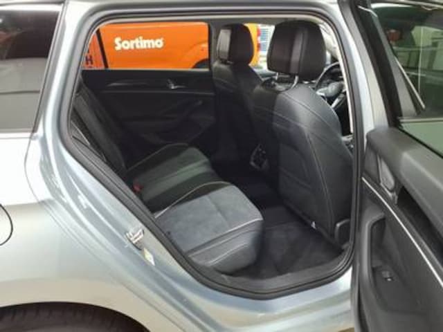 Volkswagen Passat eTSI CarPlay/AHK/Virt/360/ACC