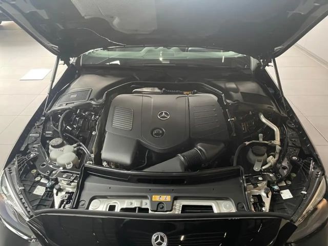 Mercedes-Benz C 300 4MATIC AMG Line Sedan
