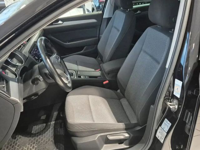Volkswagen Passat Business Variant