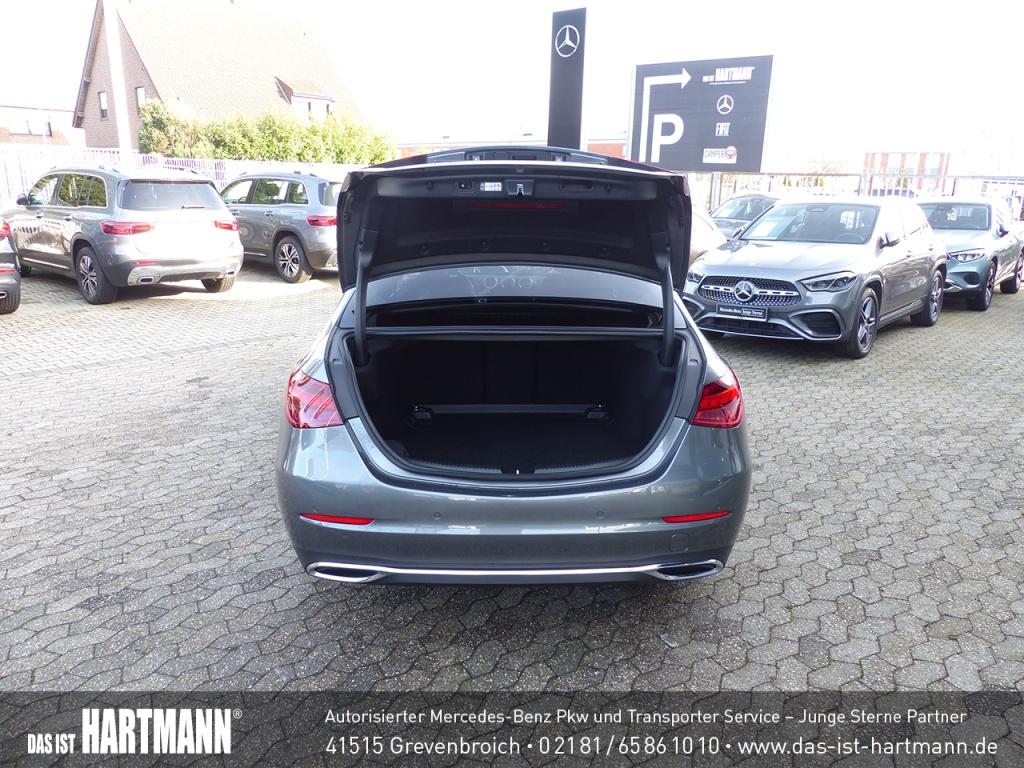 Mercedes-Benz C 180 AVANTGARDE Sedan