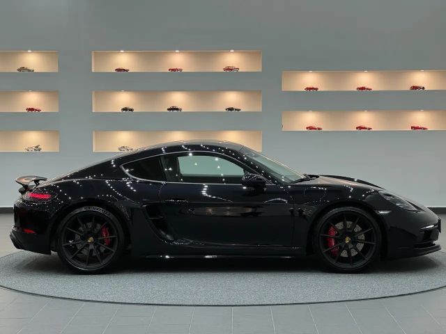 Porsche Cayman 4 Coupé GTS
