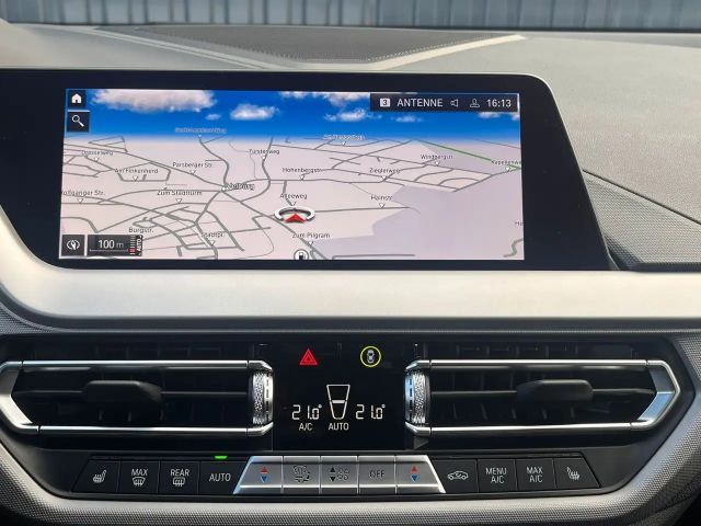 BMW 116 116i 5-deurs Sedan