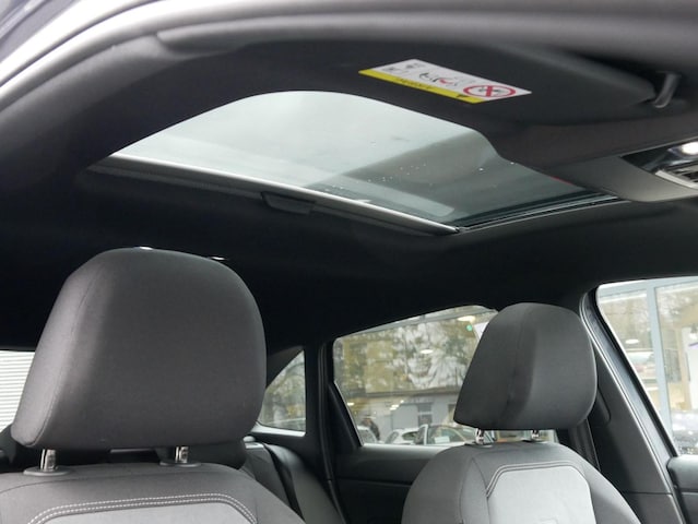 Volkswagen Taigo 1.0 TSI DSG R-Line