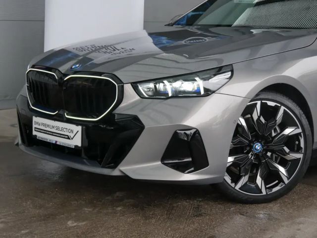 BMW i5 Sedan eDrive40