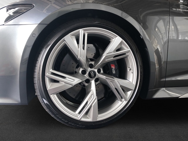 Audi RS6 Avant Quattro