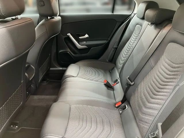 Mercedes-Benz A 180 Progressive