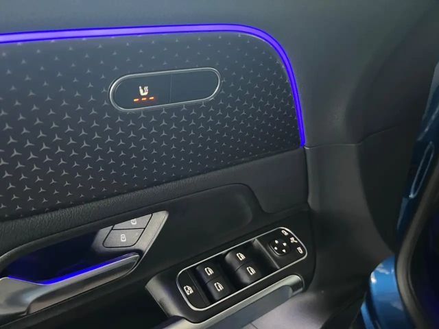 Mercedes-Benz EQB 300 4MATIC AMG Line