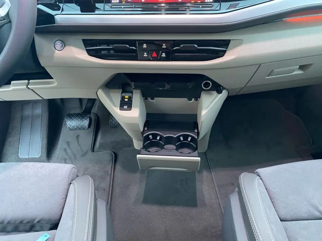 Volkswagen Multivan Lang T7