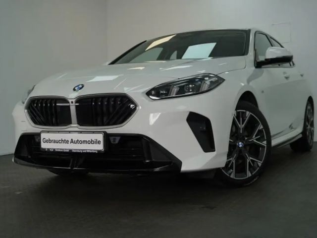 BMW 120 120i 5-deurs Sedan