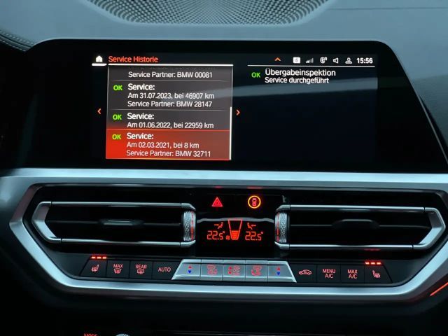 BMW 320 320i M-Sport Sedan