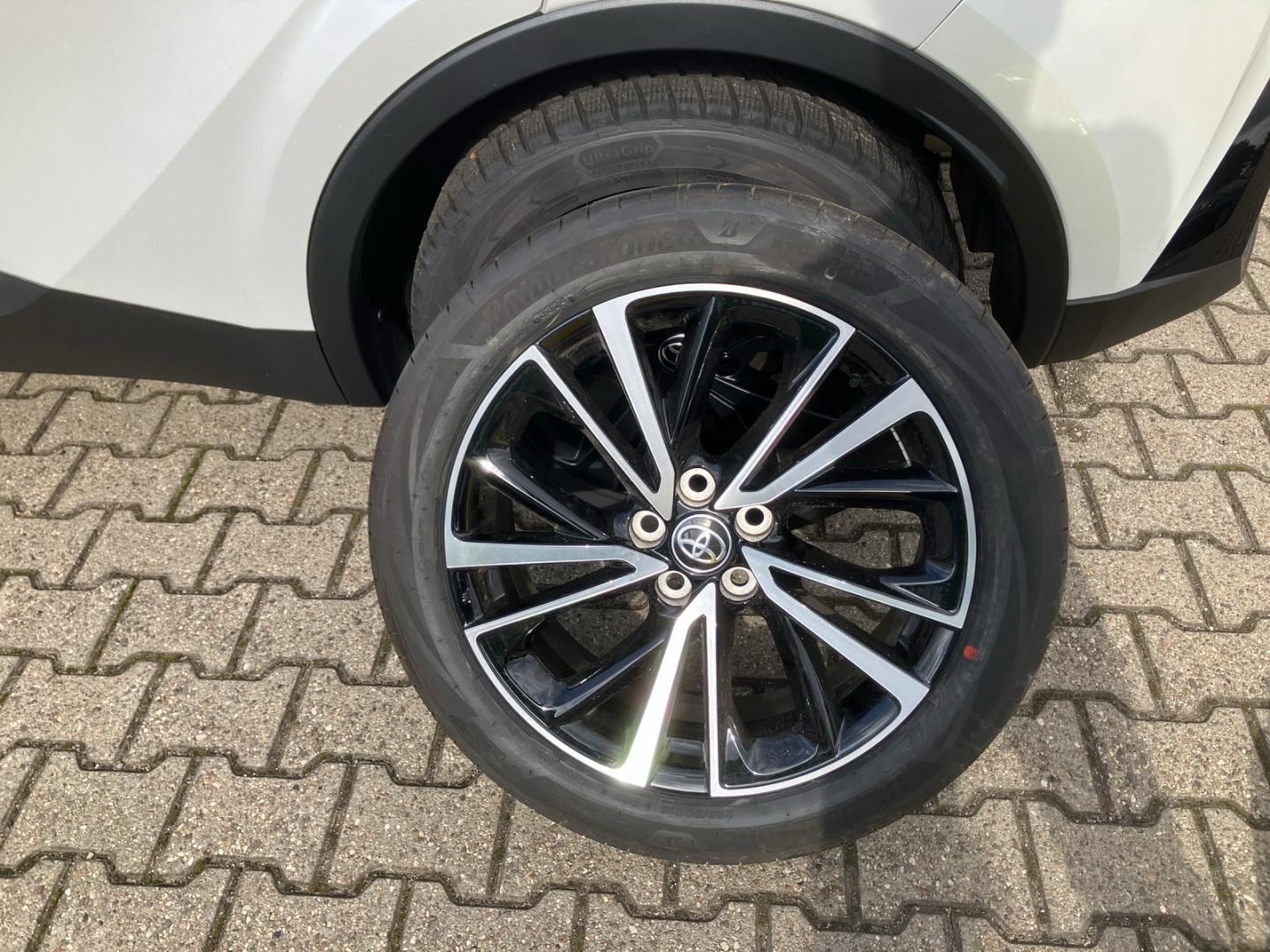 Toyota C-HR 5-deurs Lounge