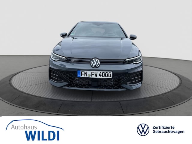 Volkswagen Golf 1.5 eTSI DSG R-Line