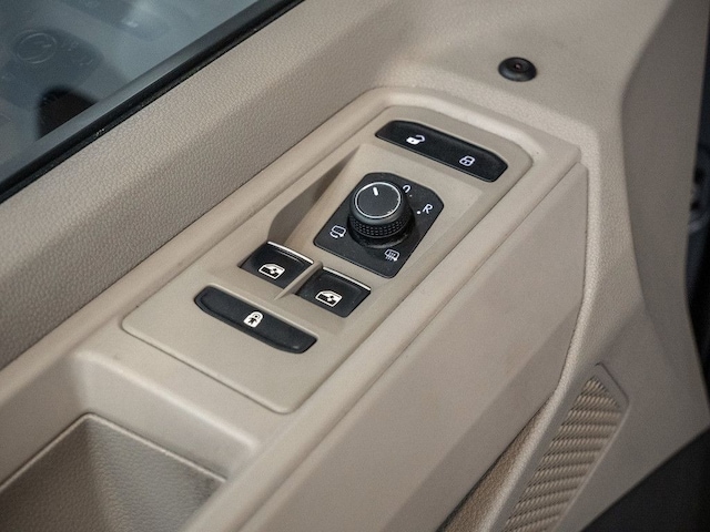 Volkswagen Multivan 2.0 TSI DSG Lang Life T7