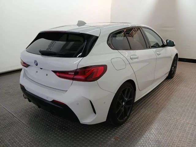 BMW 118 118i M-Sport Sedan