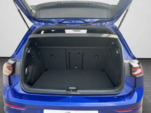 Volkswagen Golf DSG R-Line