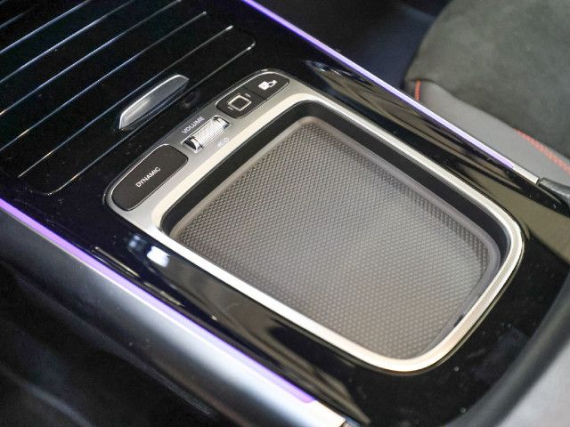 Mercedes-Benz GLA 180 AMG Line