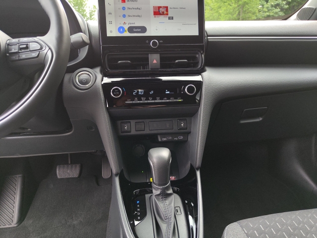 Toyota Yaris Cross 4x2 5-deurs Plus