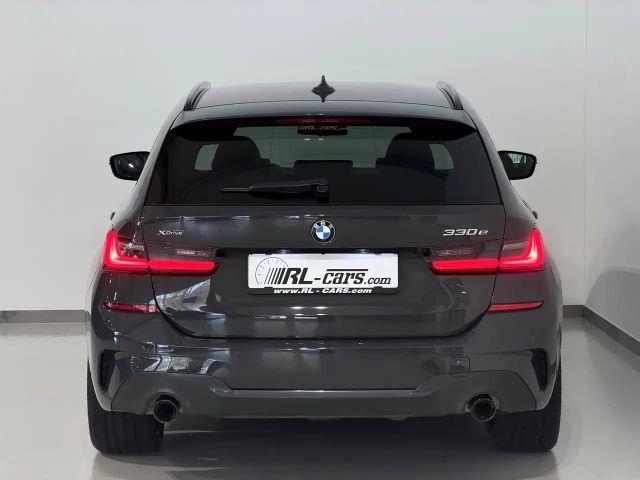 BMW 330 330e M-Sport xDrive