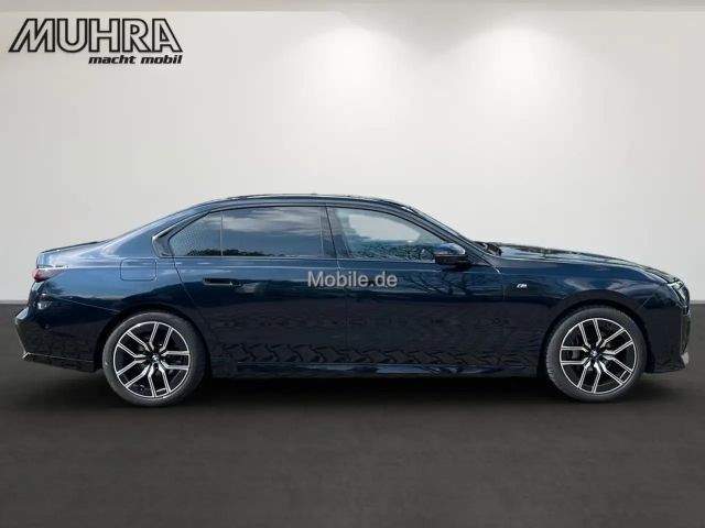 BMW 740 740d M-Sport Sedan xDrive