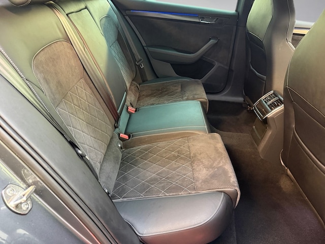 Skoda Superb Combi Sportline iV