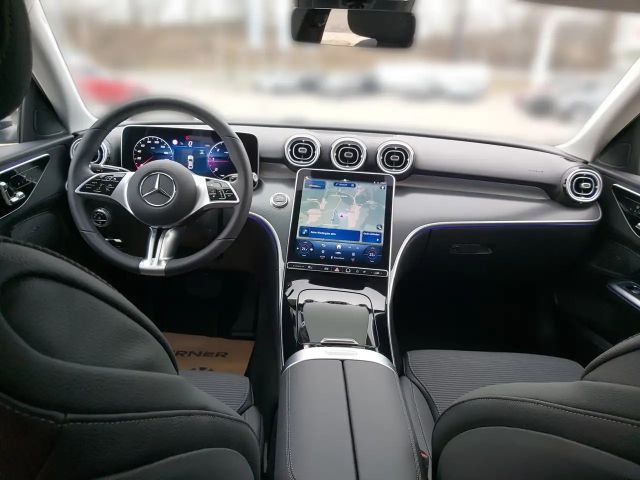 Mercedes-Benz C 200 C 200 d Sedan