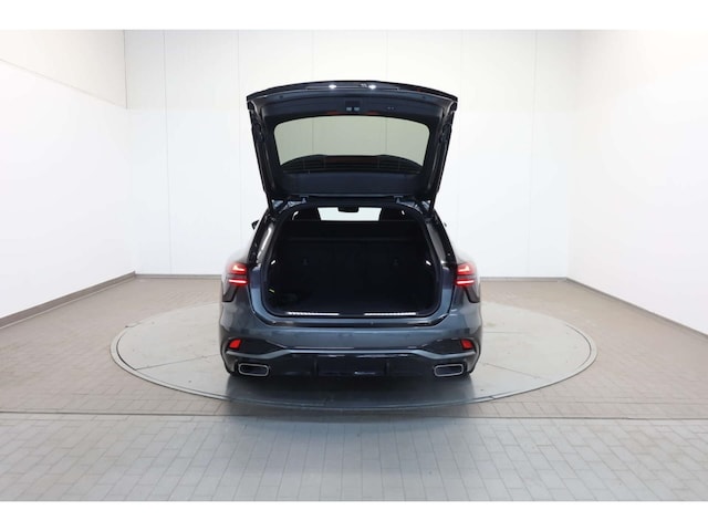 Audi A6 Avant Quattro S-Tronic