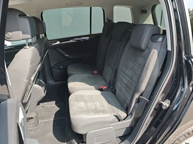 Volkswagen Touran DSG Highline