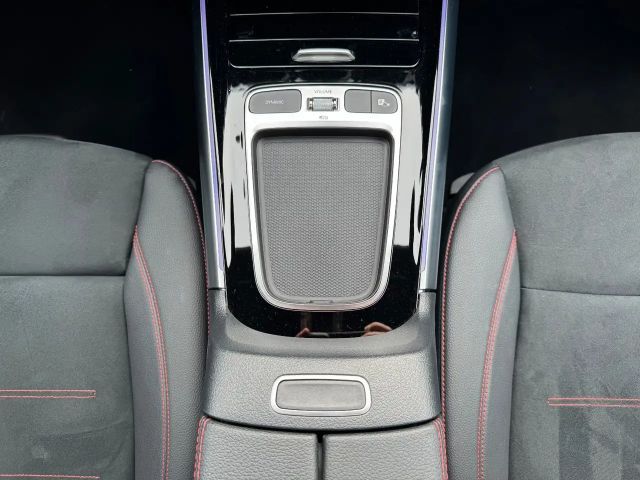 Mercedes-Benz GLA 200 AMG Line