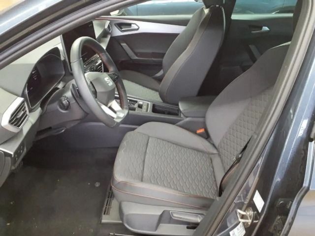 Seat Leon 1.5 eTSI FR-lijn Sportstourer