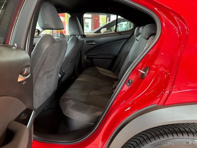 Lexus UX 250h Style Edition