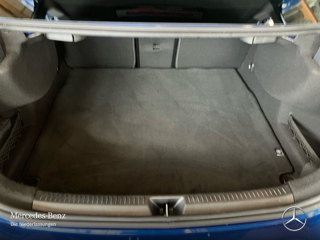 Mercedes-Benz A 220 4MATIC