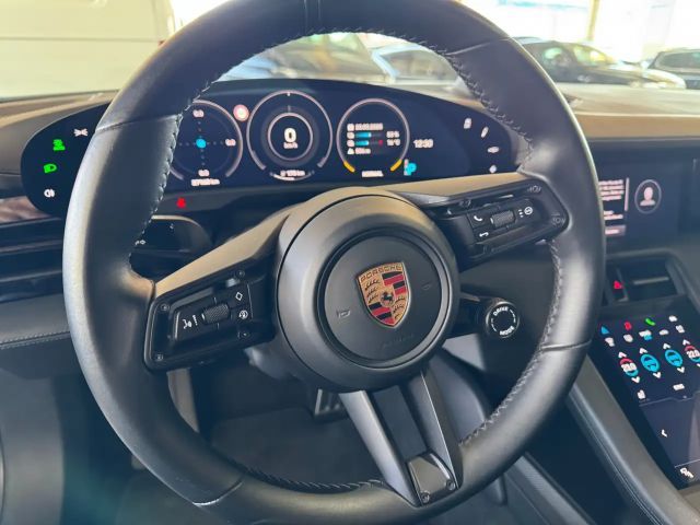 Porsche Taycan S Turbo