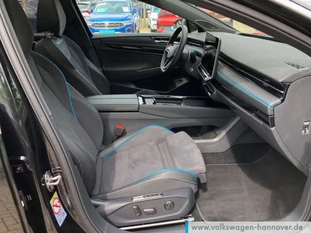 Volkswagen ID.7 IQ.Drive Pro