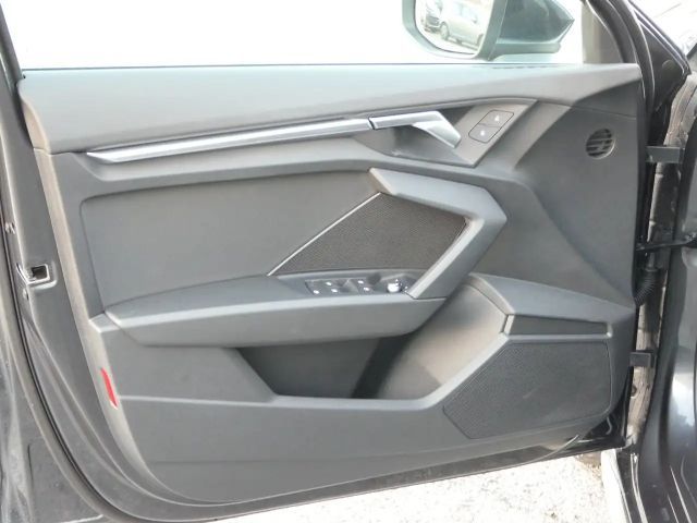 Audi A3 30 TFSI Sedan