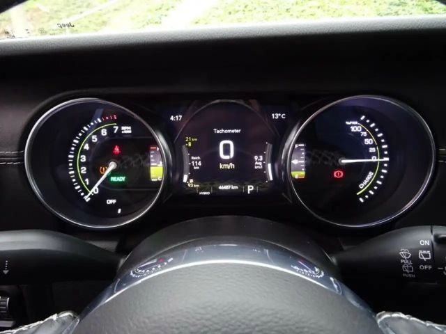 Jeep Wrangler 4xe Sahara