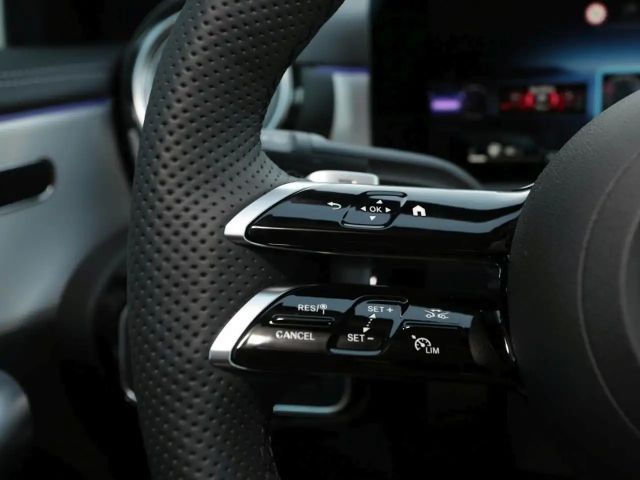 Mercedes-Benz CLA 200 AMG Line Coupé