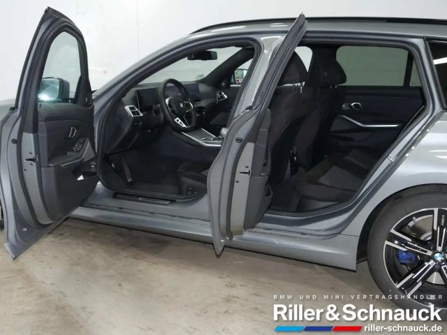 BMW 330 330d M-Sport Touring xDrive