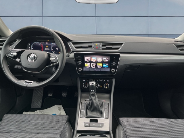 Skoda Superb 2.0 TDI Combi