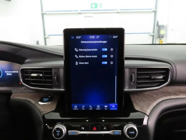 Ford Explorer Platinum