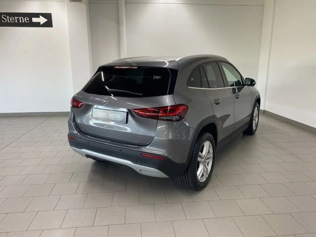 Mercedes-Benz GLA 250 4MATIC Style