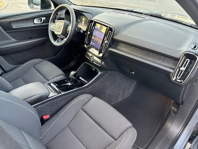 Volvo XC40 Core Recharge