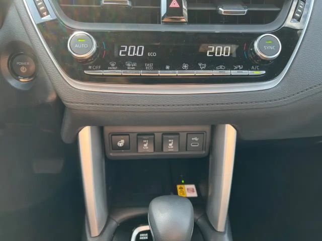 Toyota Corolla Cross Hybride Team D