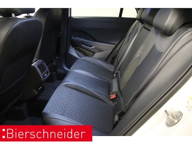 Volkswagen T-Roc 1.5 eTSI DSG R-Line Style