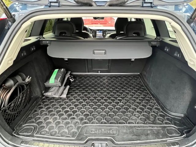 Volvo V60 AWD Dark Plus Recharge T8