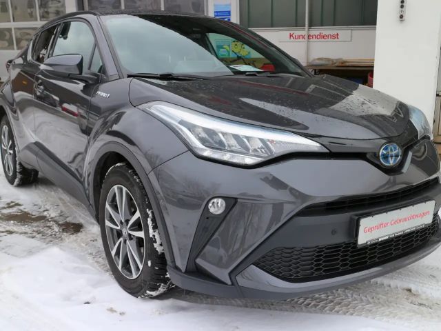 Toyota C-HR Hybride Team D