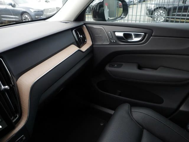 Volvo XC60 AWD Dark Plus Recharge T8